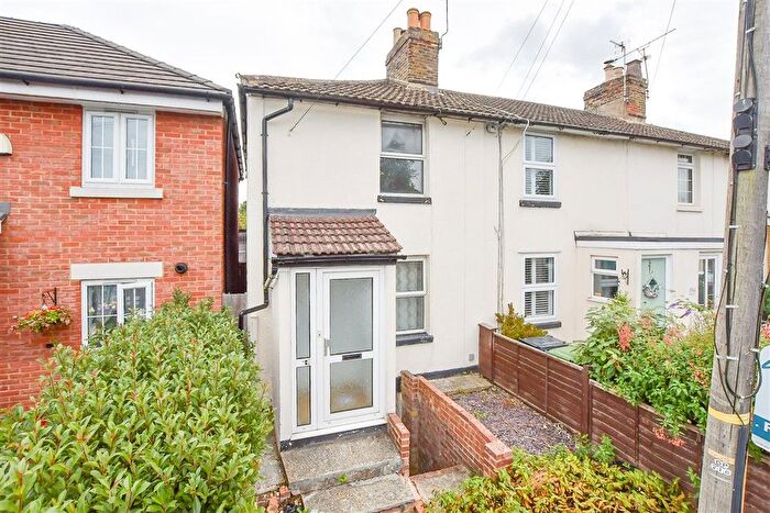 2 Bedroom End Of Terrace House For Sale In Loose Road, Loose, Maidstone, Kent, ME15