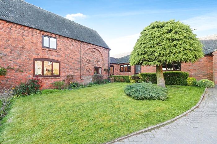 3 Bedroom Semi-Detached House For Sale In Ticknall Road, Hartshorne, Swadlincote, DE11