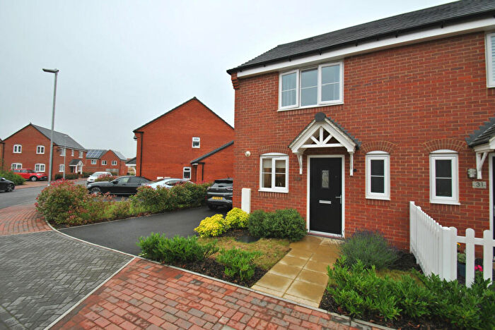 2 Bedroom Semi-Detached House To Rent In Woodpecker Mead, Lower Stondon, SG16