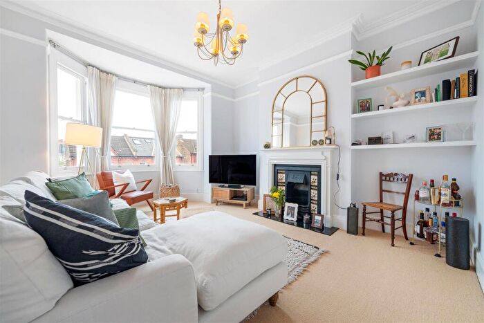 2 Bedroom Maisonette For Sale In Casewick Road, West Norwood, SE27