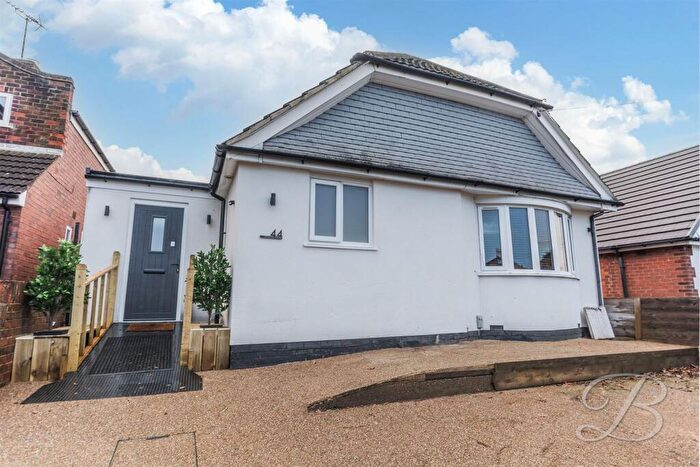 3 Bedroom Detached Bungalow For Sale In Cromford Avenue, Mansfield, NG18