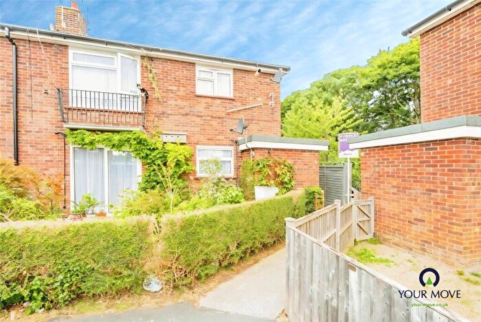 2 Bedroom Flat To Rent In Oak Close, Bognor Regis, West Sussex, PO22