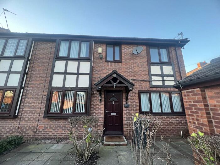 3 Bedroom House To Rent In Burnley Street, Failsworth, M35