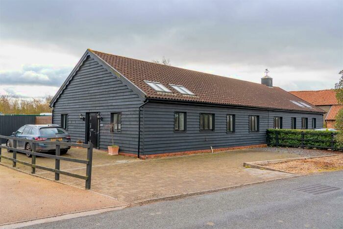 3 Bedroom Semi-Detached Bungalow For Sale In Wilburs View, Tannery Road, Moats Tye, IP14