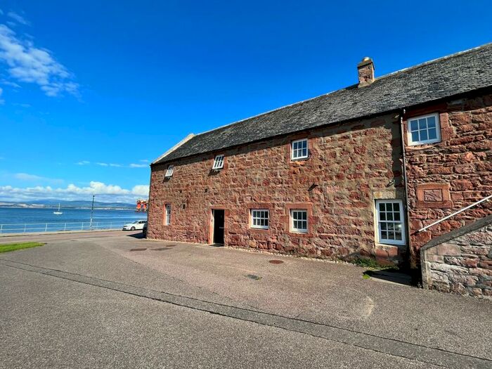 2 Bedroom Flat For Sale In Flat, The Byre, Marine Terrace, Cromarty., IV11