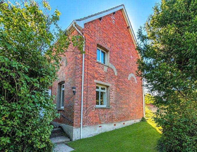 3 Bedroom Semi-Detached House For Sale In Croft Road, Neacroft, Christchurch, Dorset, BH23
