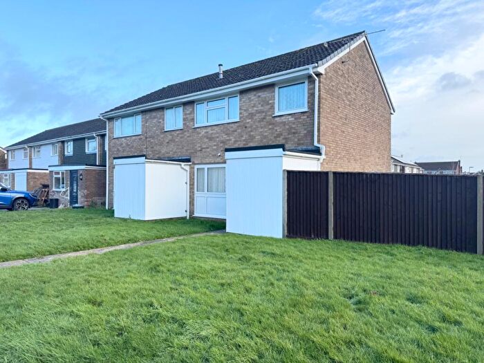 3 Bedroom End Of Terrace House For Sale In Holbury, Southampton, Hampshire, SO45