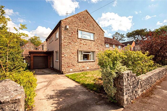 3 Bedroom Detached House For Sale In Manor Grove, Mangotsfield, Bristol, BS16
