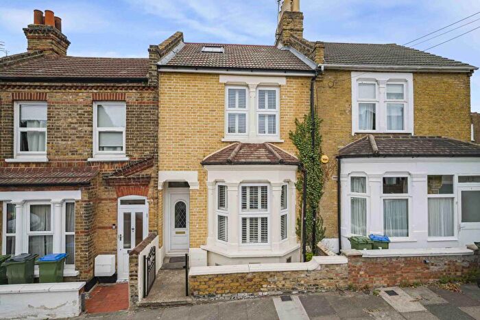 2 Bedroom Terraced House For Sale In Kirk Lane, Plumstead, Greenwich, SE18