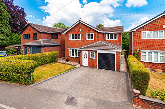 4 Bedroom Detached House For Sale In Davyhulme Road, Flixton, Manchester, M41