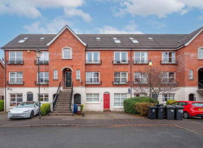 3 Bedroom Duplex Apartments For Sale In Langtry Court, Belfast, BT5