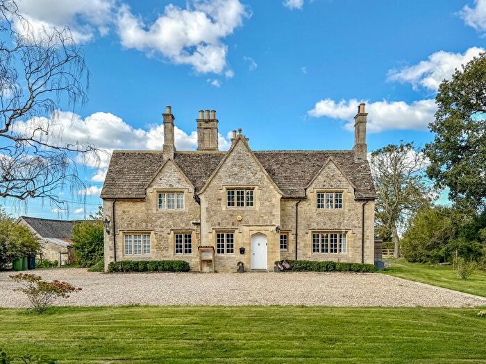 4 Bedroom Detached House For Sale In Lower Bourton, Swindon, SN6