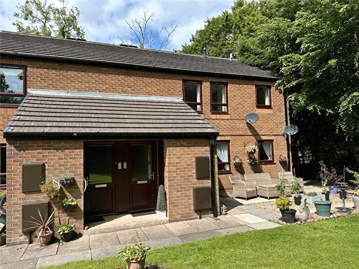 2 Bedroom Apartment For Sale In Knowefield Close, Carlisle, Cumbria, CA3