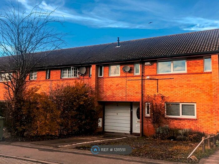 4 Bedroom Terraced House To Rent In Hutton Avenue, Oldbrook, Milton Keynes MK6
