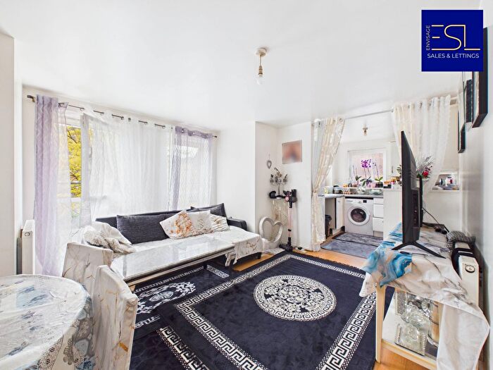 2 Bedroom Flat For Sale In Thackhall Street, Coventry, CV2 - Photo 2