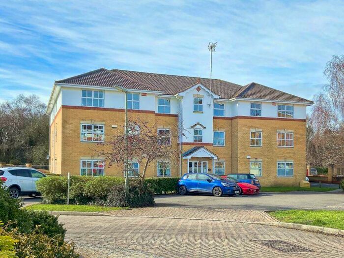 2 Bedroom Apartment To Rent In Cody Close, Ash Vale, GU12