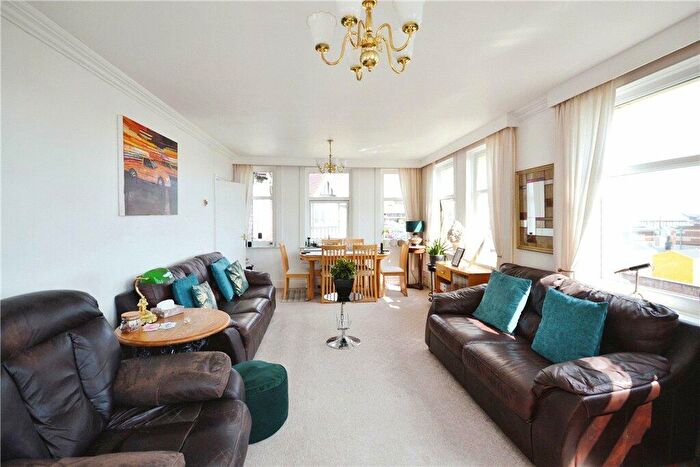3 Bedroom Apartment For Sale In Felix Court, Sea Road, Felixstowe, IP11