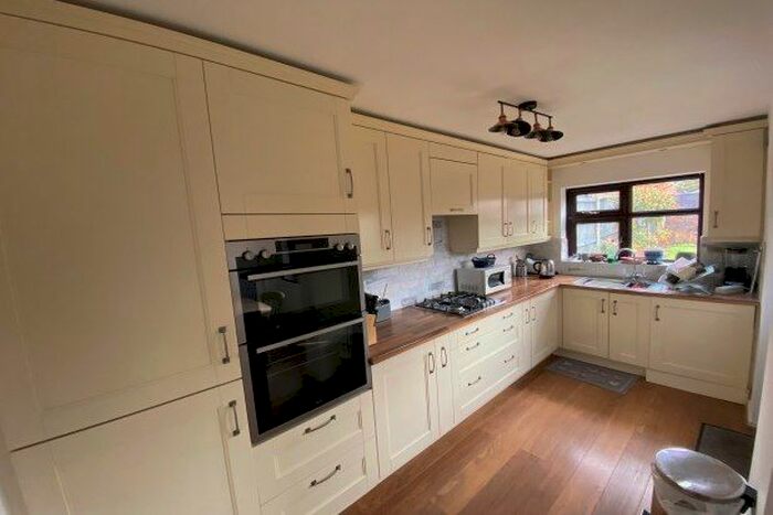 3 Bedroom Property To Rent In Wallows Wood, Dudley, DY3