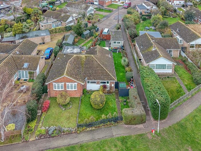 2 Bedroom Property For Sale In Woodrow Chase, Herne Bay, CT6