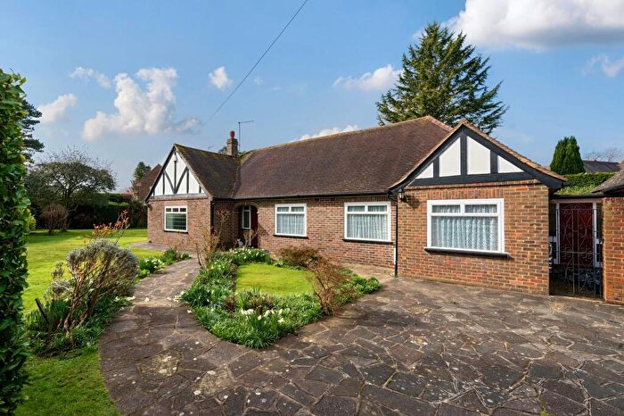 3 Bedroom Detached Bungalow For Sale In Homefield Road, Warlingham, CR6
