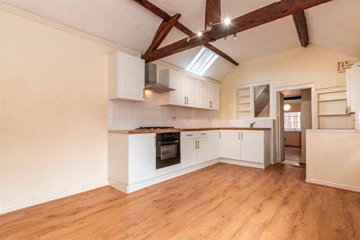 3 Bedroom Cottage To Rent In Apiary Gate, Castle Donington, Derby, DE74