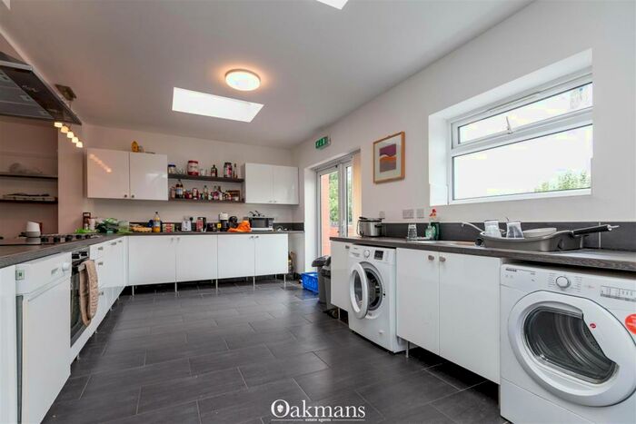 6 Bedroom House To Rent In Harborne Lane, Selly Oak, Birmingham, B29