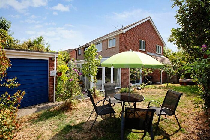 3 Bedroom Semi-Detached House For Sale In Wychwood Close, Dawlish, EX7