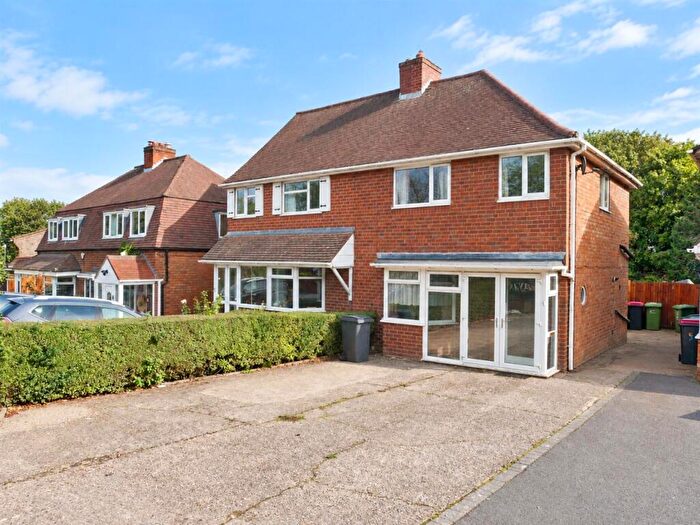 3 Bedroom Semi-Detached House For Sale In Chattle Hill, Lichfield Road, Coleshill, B46