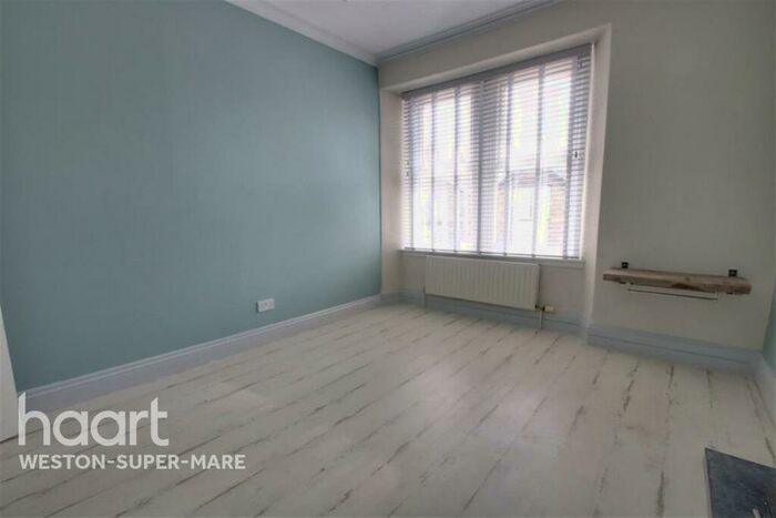 2 Bedroom Flat To Rent In Moorland Road, BS23