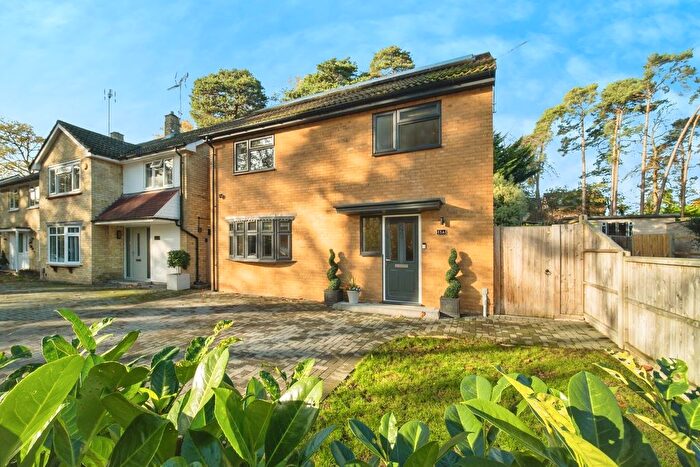 3 Bedroom Detached House For Sale In Nightingale Crescent, Bracknell, RG12