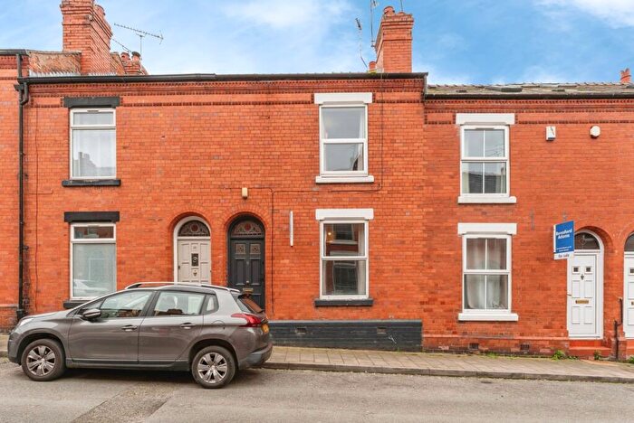 4 Bedroom Terraced House For Sale In Leonard Street, Chester, Cheshire, CH1