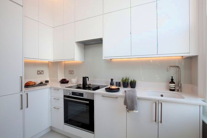 2 Bedroom Flat To Rent In Castelnau, Barnes, SW13