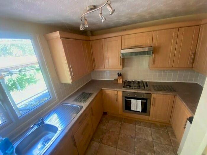 1 Bedroom Apartment To Rent In Eddleston Drive, Clifton, NG11