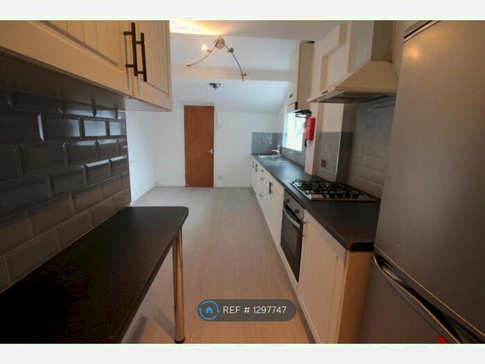 1 Bedroom Flat To Rent In Roath, Cardiff CF24