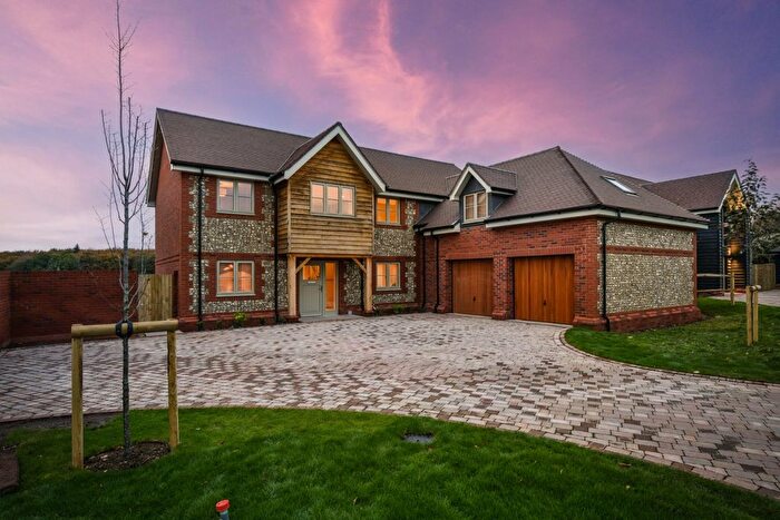 4 Bedroom Detached House For Sale In Kingfisher, Links Lane, Rowland's Castle, Hampshire, PO9