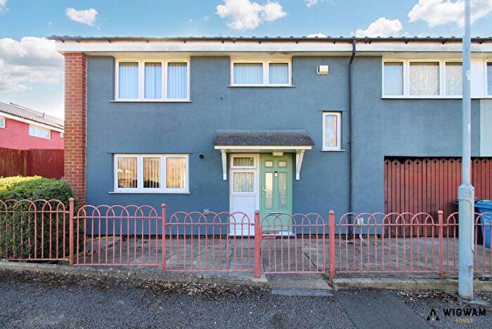 5 Bedroom Semi-Detached House For Sale In Cosford Garth, Bransholme, HU7