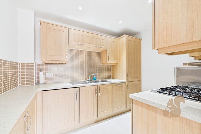 2 Bedroom Flat For Sale In Circular Road South, Colchester, CO2