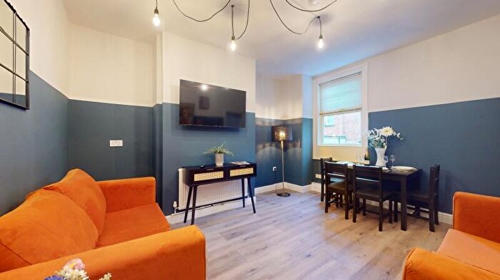 5 Bedroom Terraced House To Rent In Broomfield Road, Headingley, Leeds, LS6