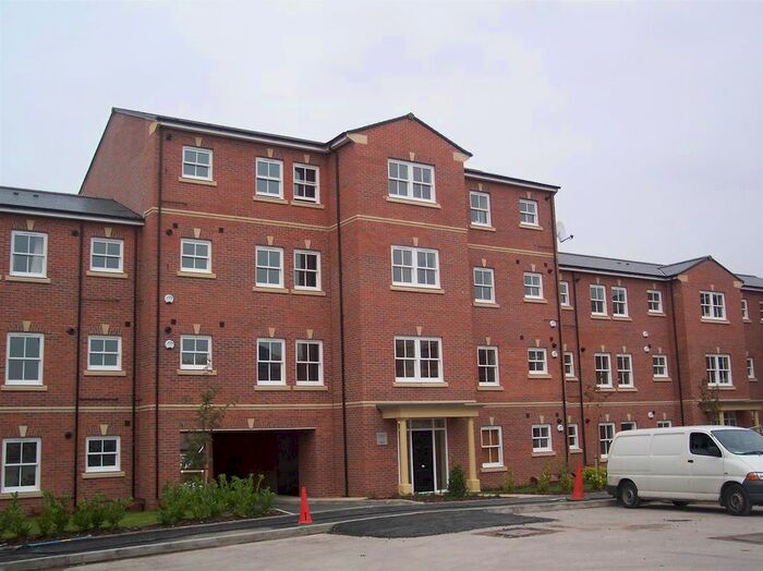 2 Bedroom Flat To Rent In Hatters Court, Stockport, SK1