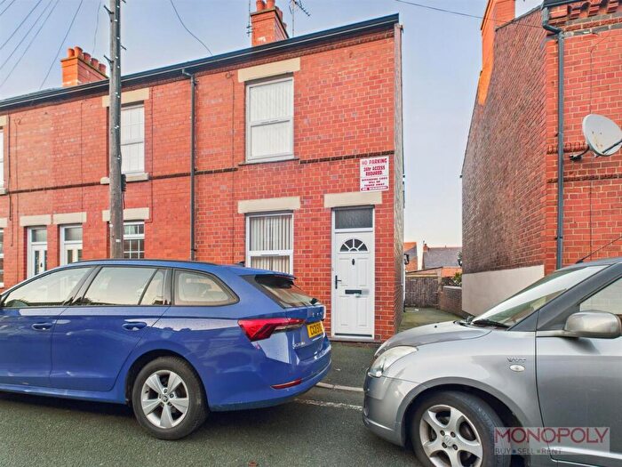 End Of Terrace House To Rent In Cobden Road, Wrexham, LL13