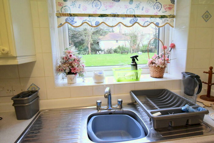 2 Bedroom Apartment To Rent In Marchwood, Manor Road, Bournemouth, BH1