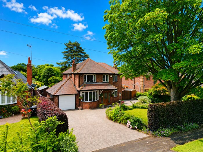 4 Bedroom Detached House For Sale In Lostock Hall Road, Poynton, Stockport, Cheshire, SK12