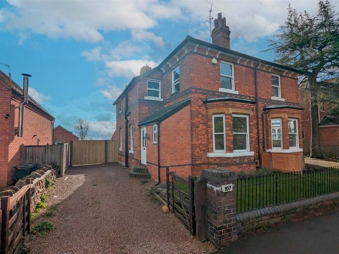 4 Bedroom Semi-Detached House To Rent In Court Road, Malvern, WR14