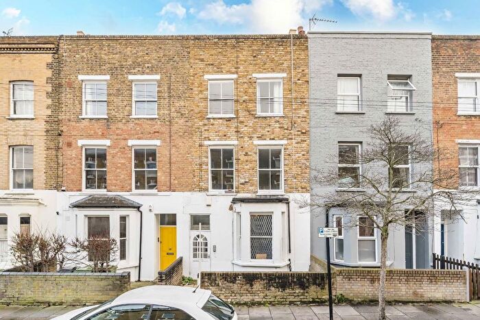 2 Bedroom Flat To Rent In Concanon Road, Brixton, SW2