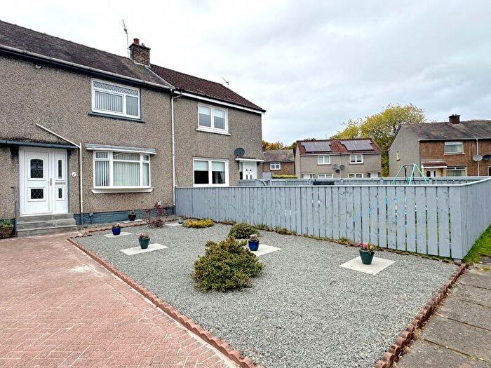 2 Bedroom Terraced House To Rent In Irvine Place, Kilsyth, G65
