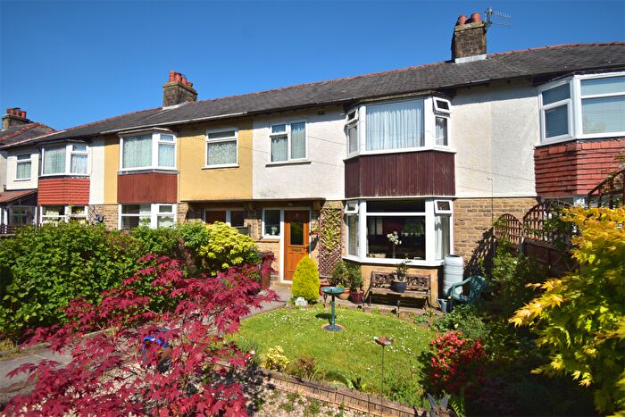 3 Bedroom Terraced House For Sale In Orchard Avenue, Whaley Bridge, High Peak, SK23
