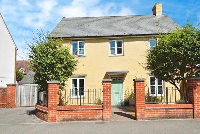 4 Bedroom Detached House For Sale In Archers Way, Amesbury, SP4