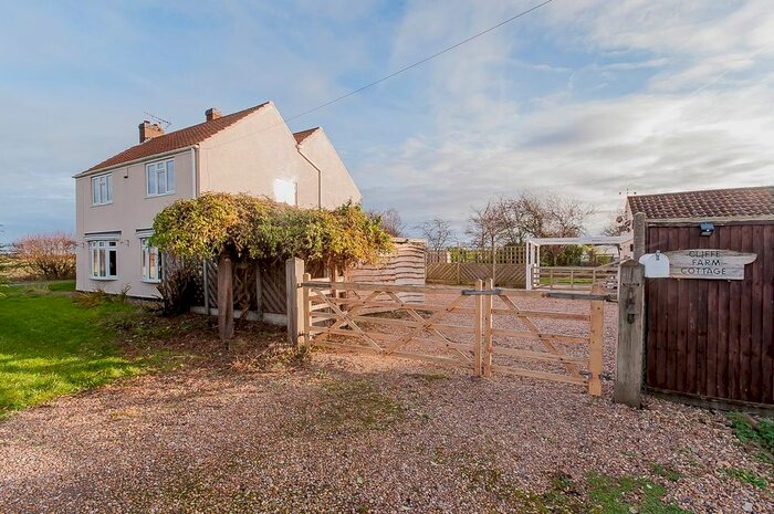 4 Bedroom Detached House For Sale In White Cross Lane, Burton Pedwardine, Sleaford, NG34