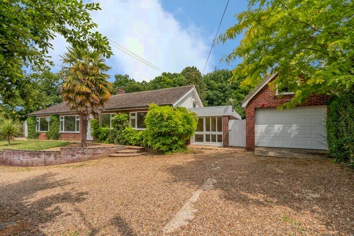 4 Bedroom Detached Bungalow For Sale In The Street, Flordon, Norwich, NR15