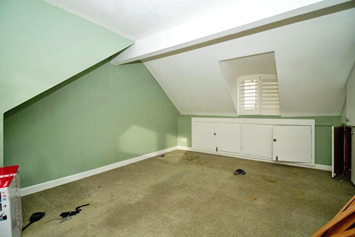 3 Bedroom Terraced House For Sale In Bath Street, Weymouth, DT4